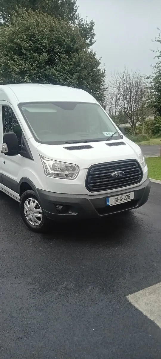 Ford Transit 2016 bwd 6 speed  mint condition - Image 4