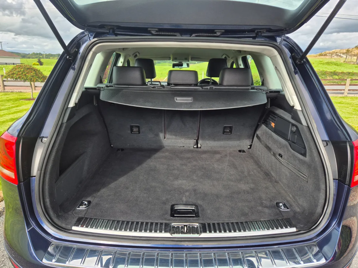 Volkswagen Touareg 2014 - Image 4