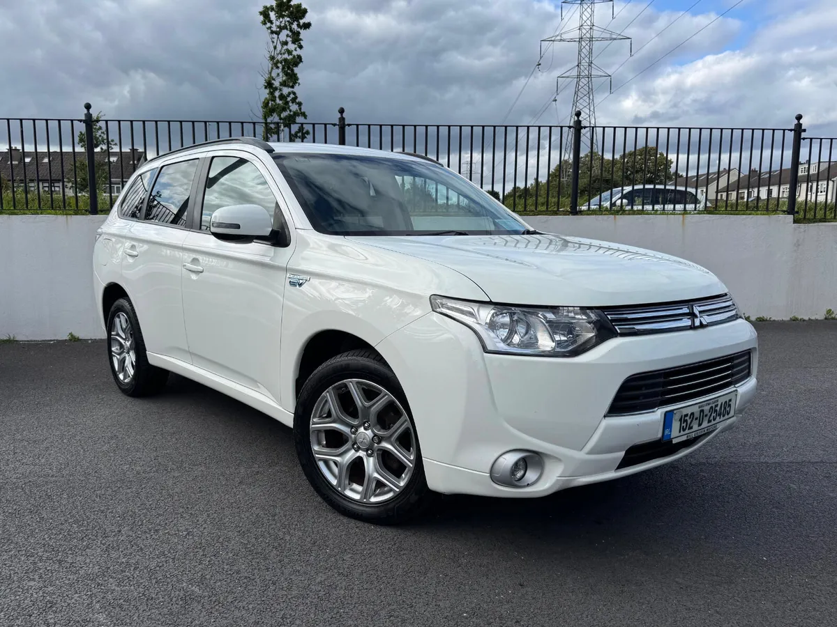 Mitsubishi Outlander Hybrid AUTOMATIC 2015 - Image 1