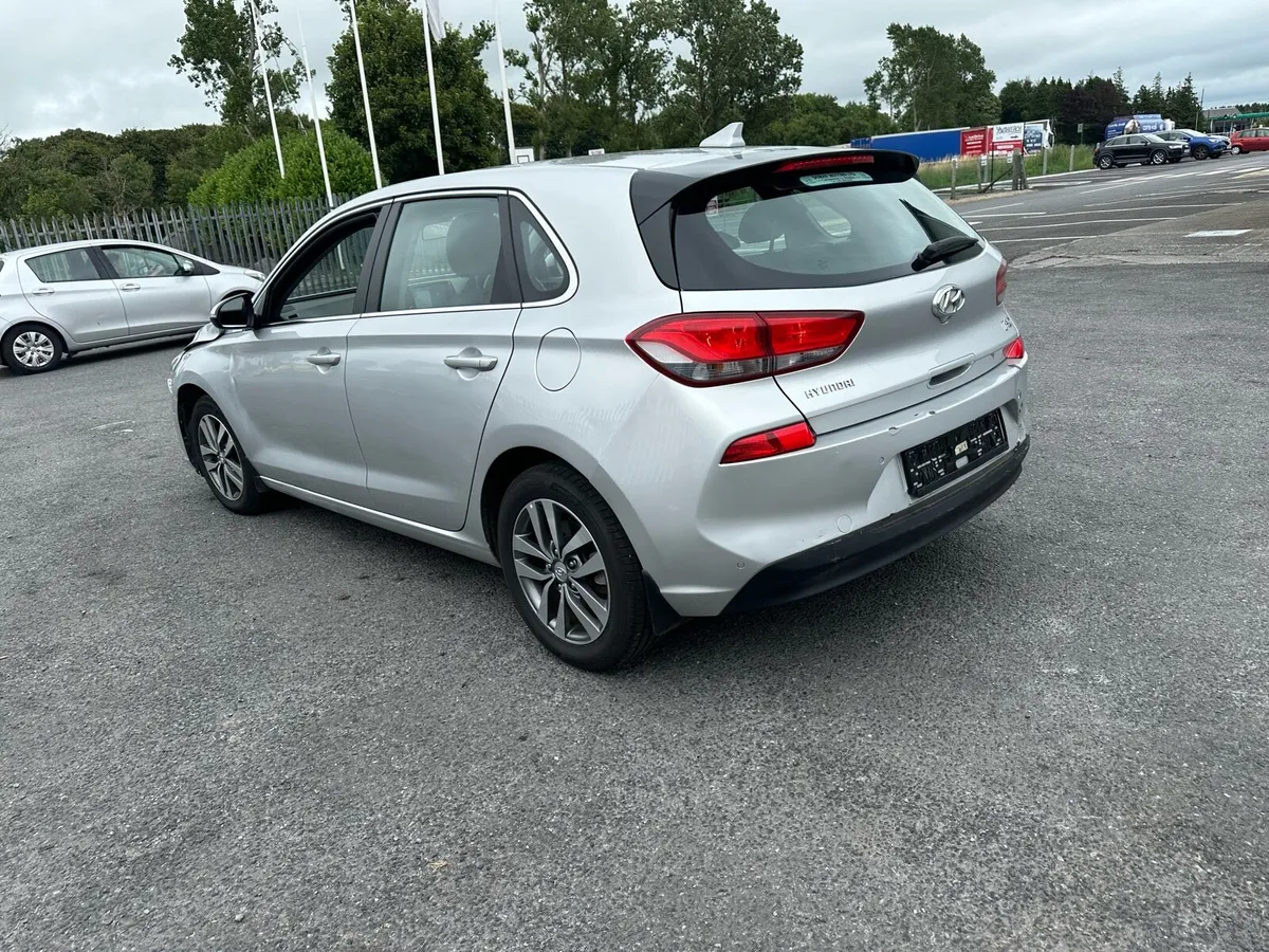 2018 Hyundai i30 1.6crdi - Image 3