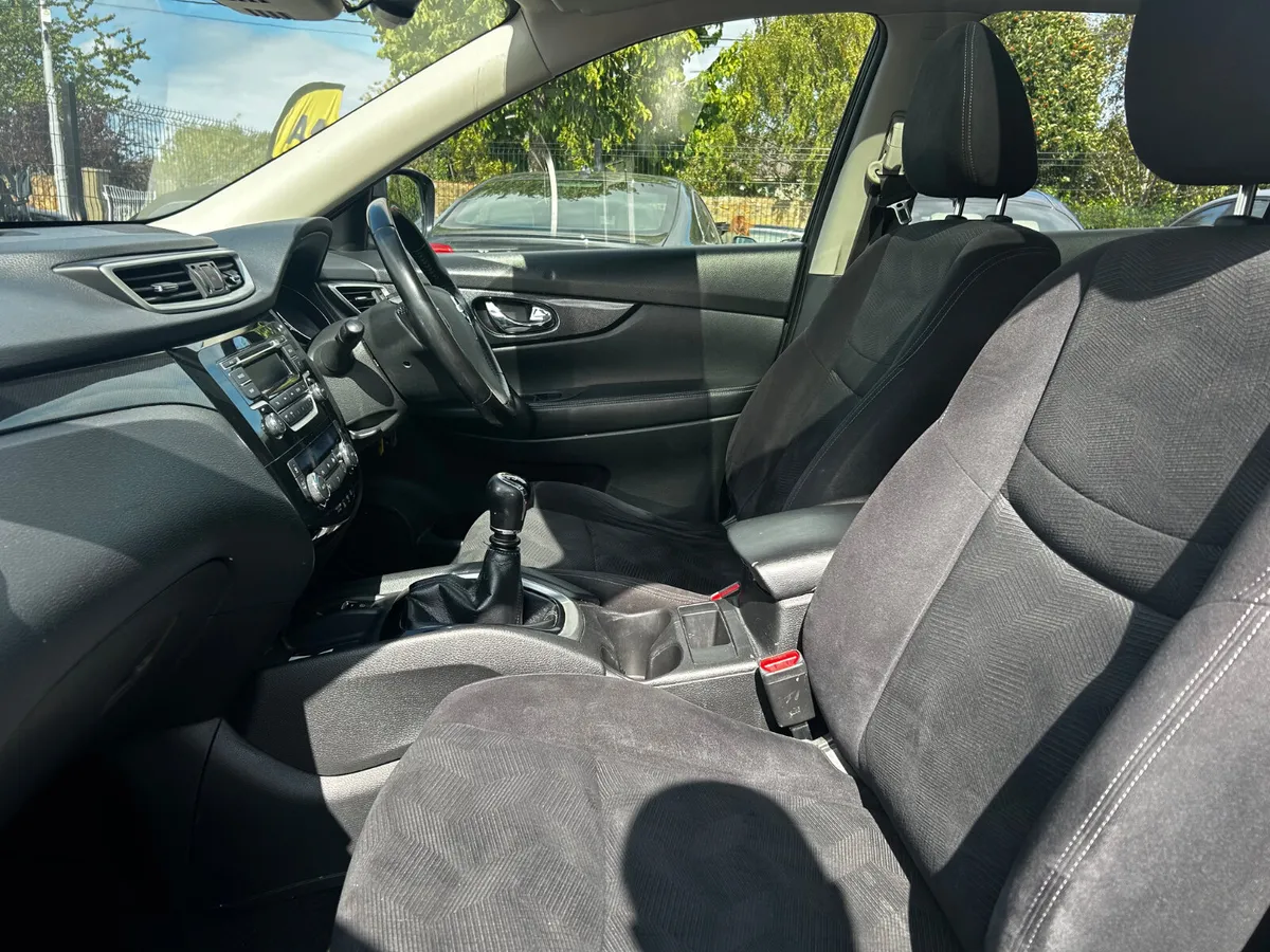 2017 NISSAN X TRAIL 7 SEATER 1.6 PETROL ACENTA - Image 4
