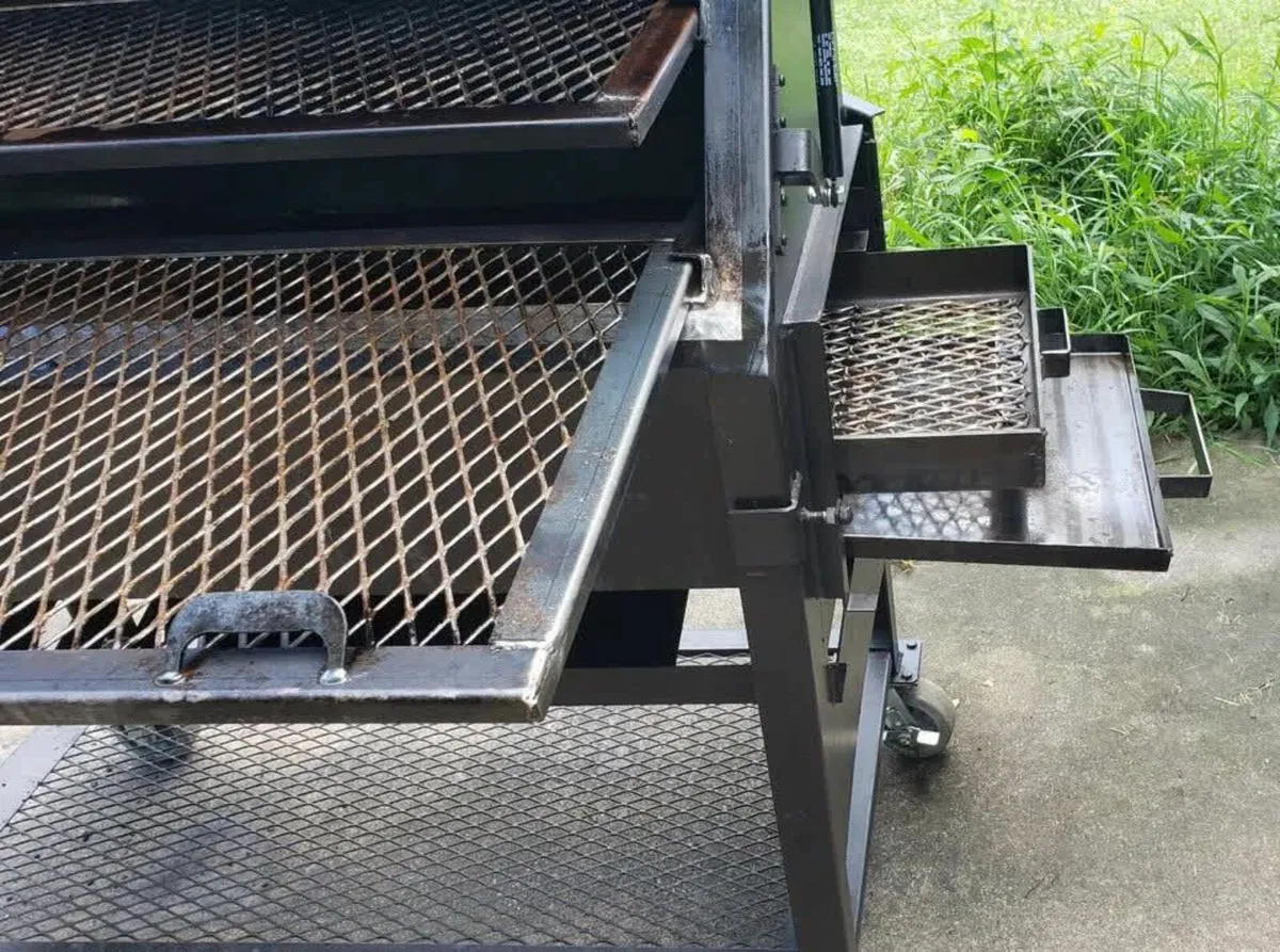 Assassin 48 BBQ Grill/Smoker - Image 2