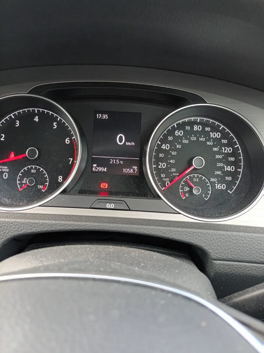 Volkswagen Golf 2015 - Image 2