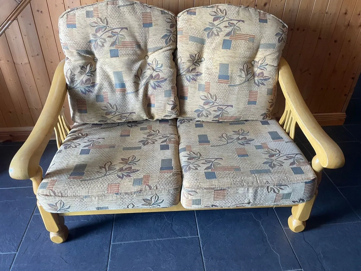 2 seater couch - Image 1