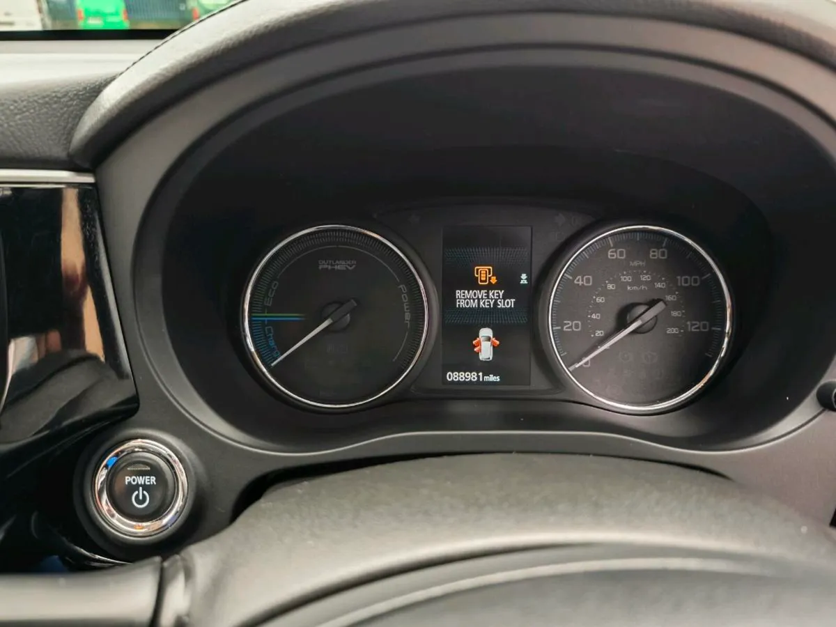 Car for Sale - Image 3