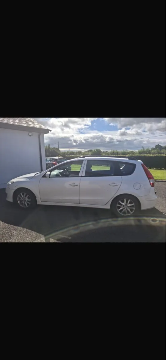 Hyundai i30 Estate - Image 3