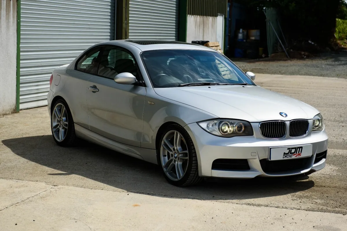 BMW 135i Coupe 42k klms - Image 4