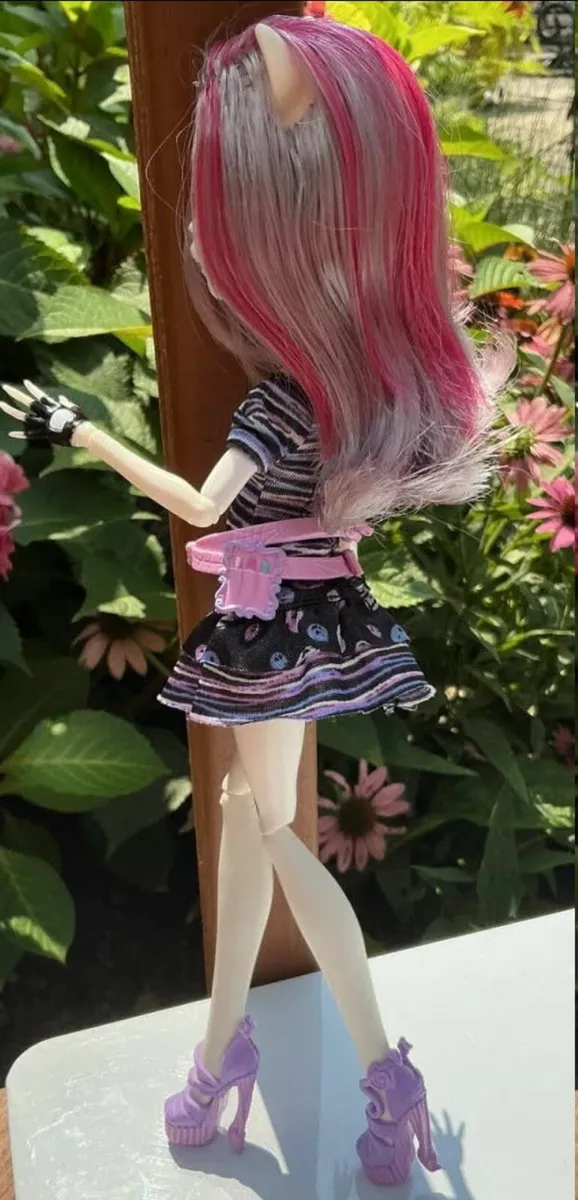 Monster High Catrine DeMew Doll Scaris City of Fri - Image 2