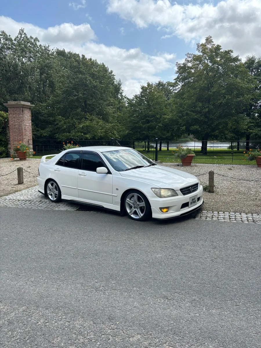 2003 Toyota Altezza rs200 - Image 2