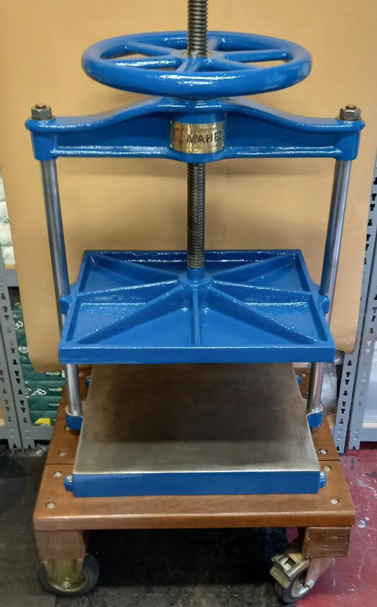 Vintage Cast Iron Bookbinding Screw Press 50×40cm - Image 1