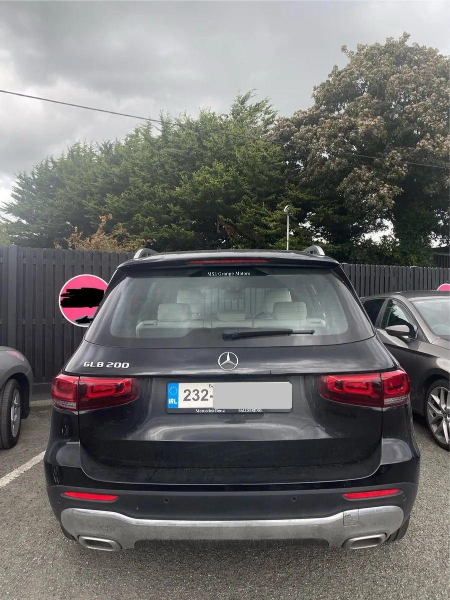 Mercedes GLB  2023 - Image 2