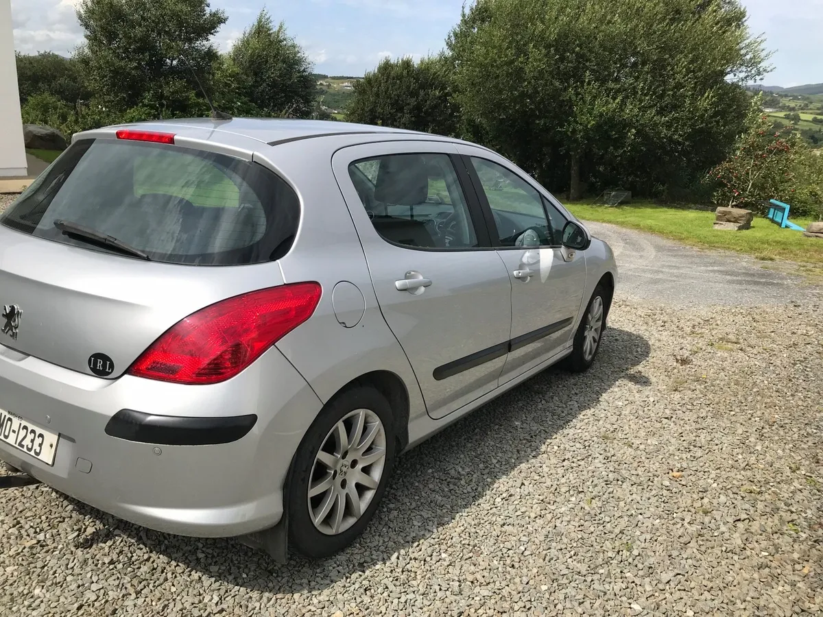 Peugeot 308 2010 - Image 1