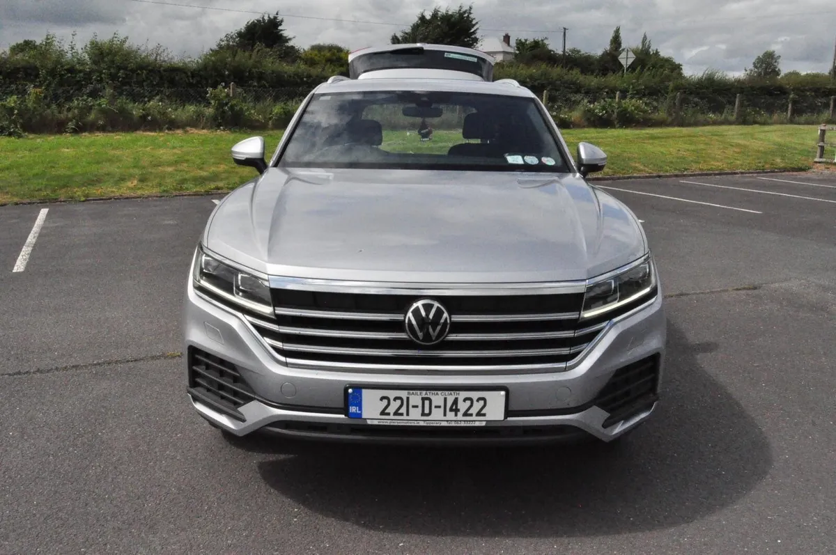 Volkswagen Touareg - Image 1