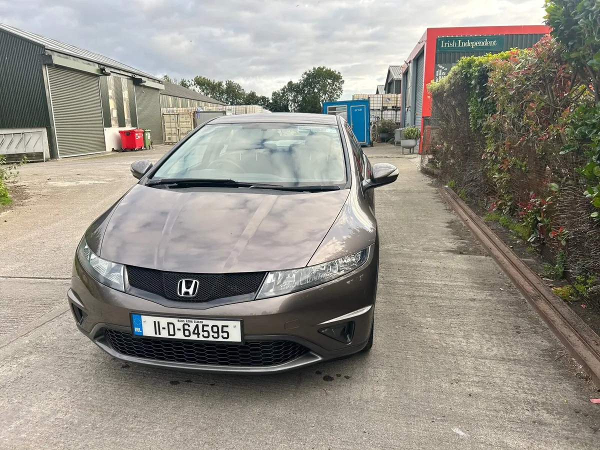 Honda Civic 2011 Manual Petrol - Image 1