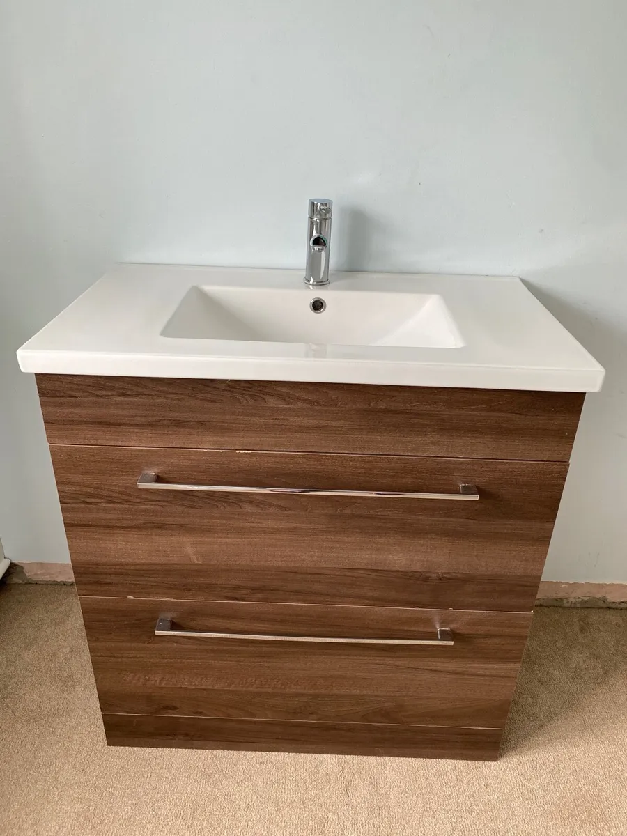 Bathroom sink unit - Image 1