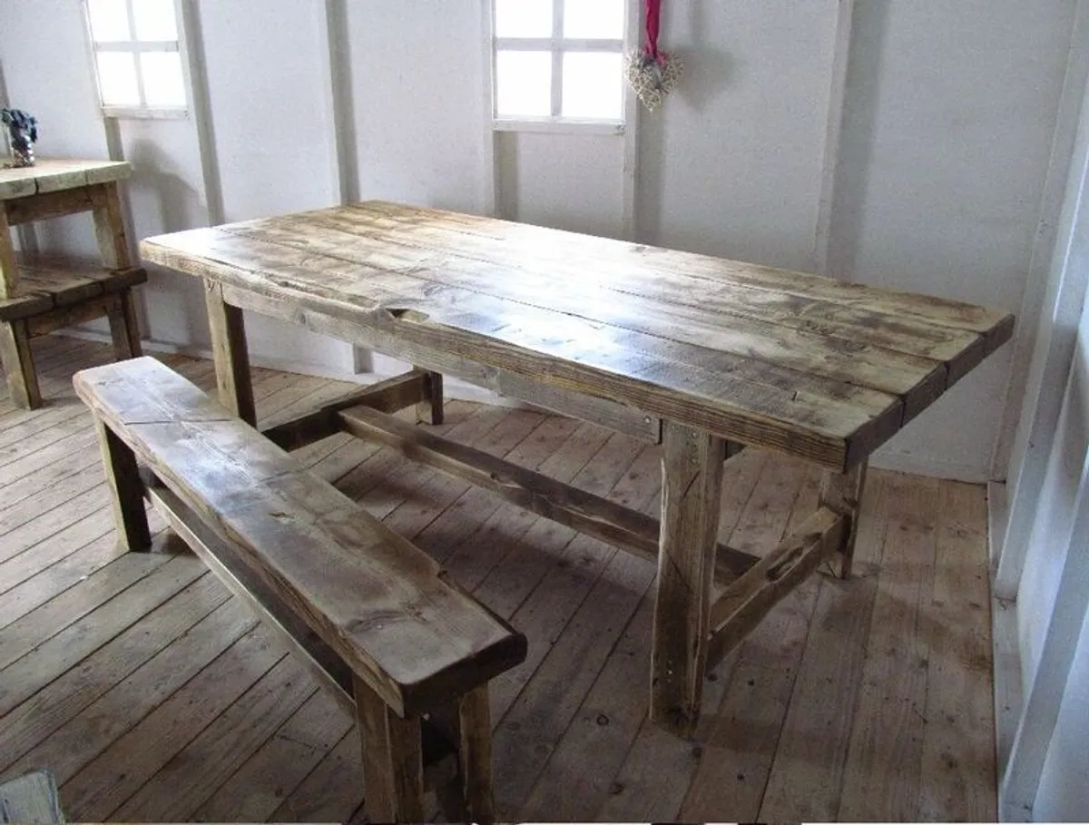 PRICE DROP - Large rustic dining table and bench - Image 3