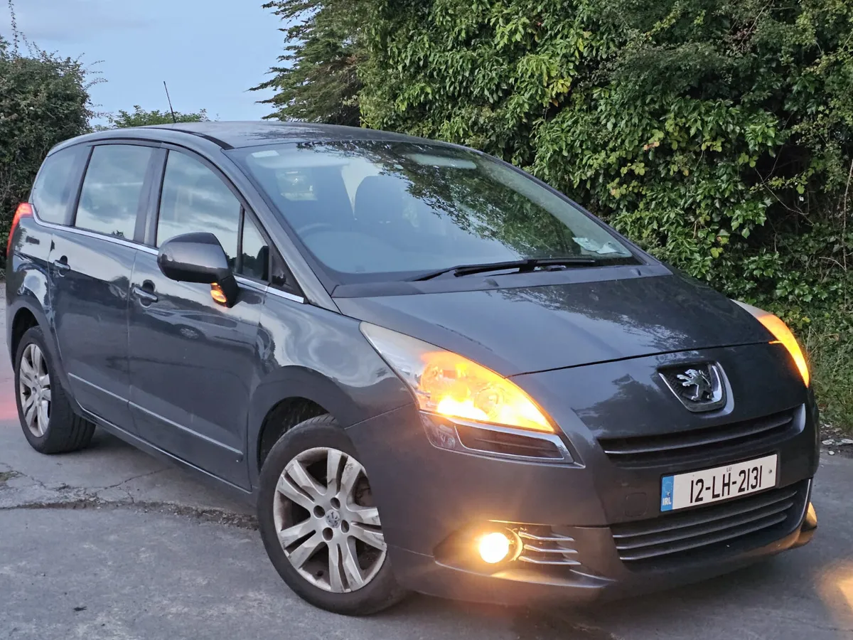 Peugeot 5008 2012 7 seater €2222 no offers - Image 4