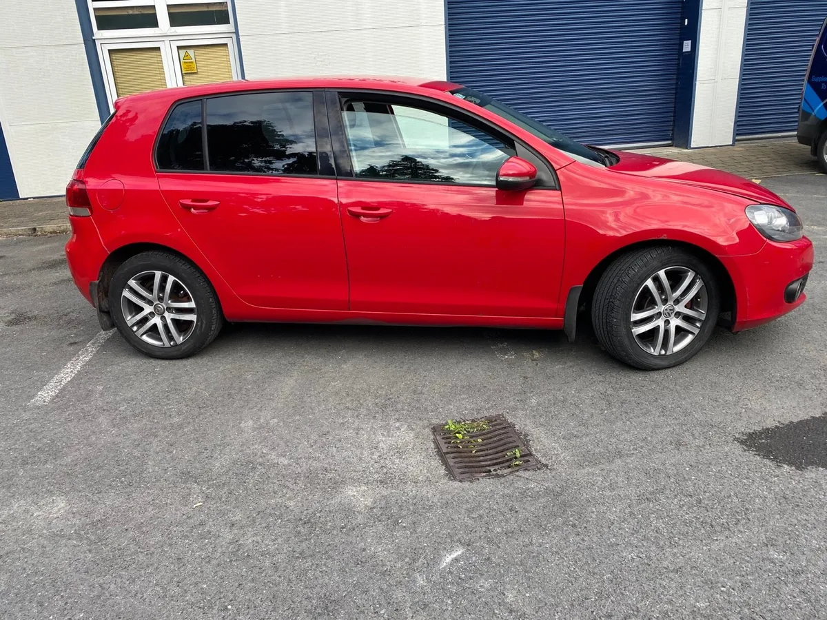 ‘10 Golf 1.6tdi, nct 2/26, tax 3/26 - Image 4