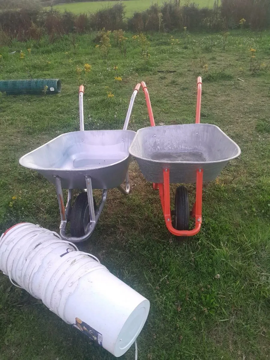 Wheelbarrows on sale - Image 2