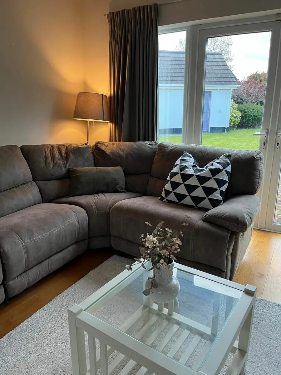 Sofa -large, L Shaped - Image 3