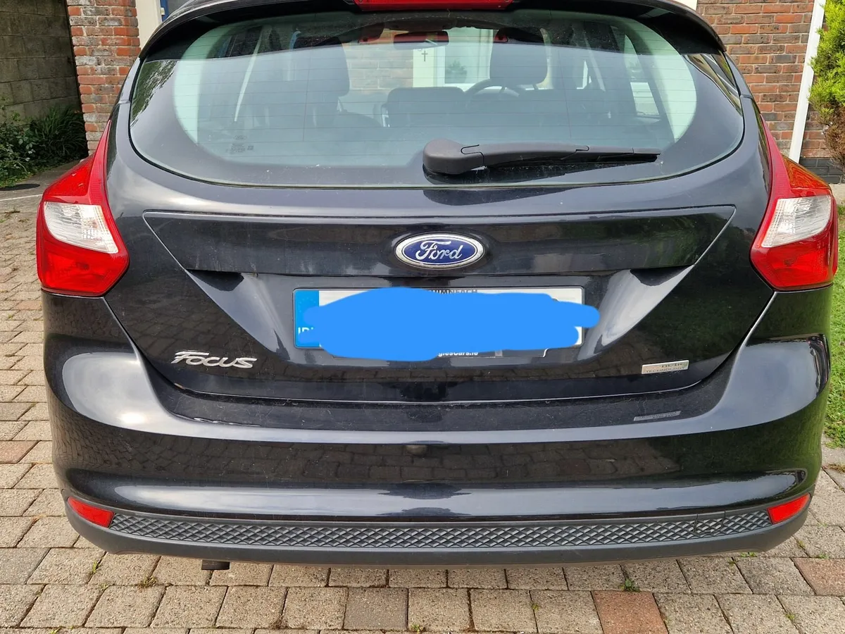 Ford Focus 2013 - Image 2