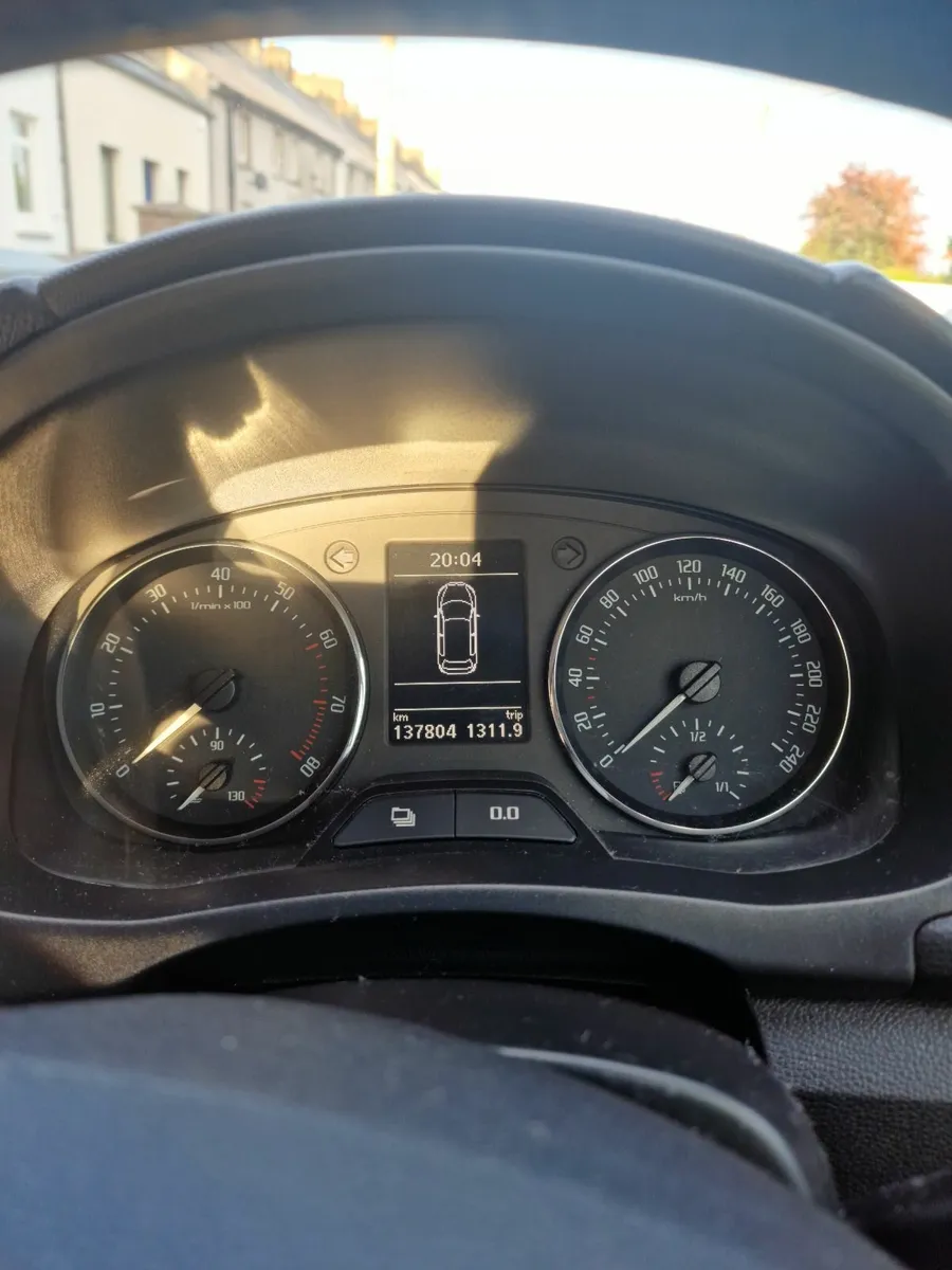 Skoda Fabia 2010 - Image 2