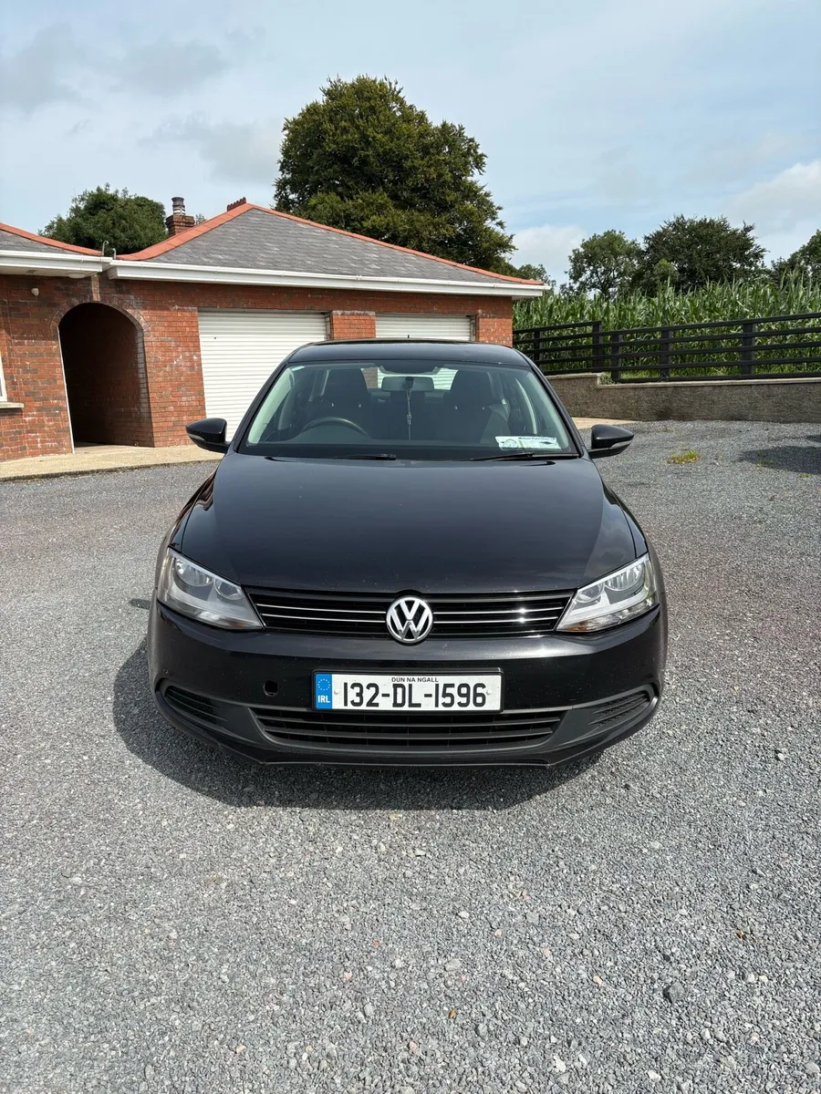 Volkswagen Jetta - Image 2