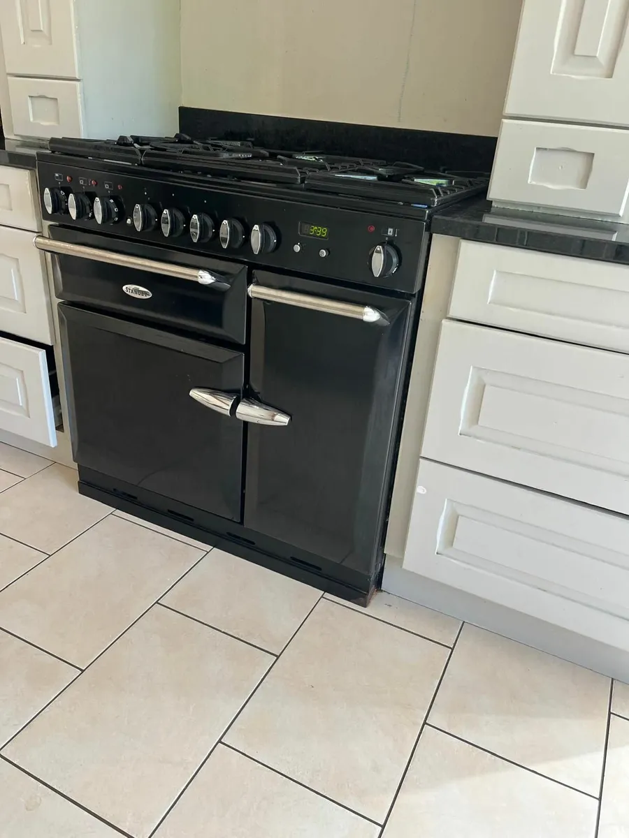 Stanley Dual Fuel Oven and Hobb - Image 1