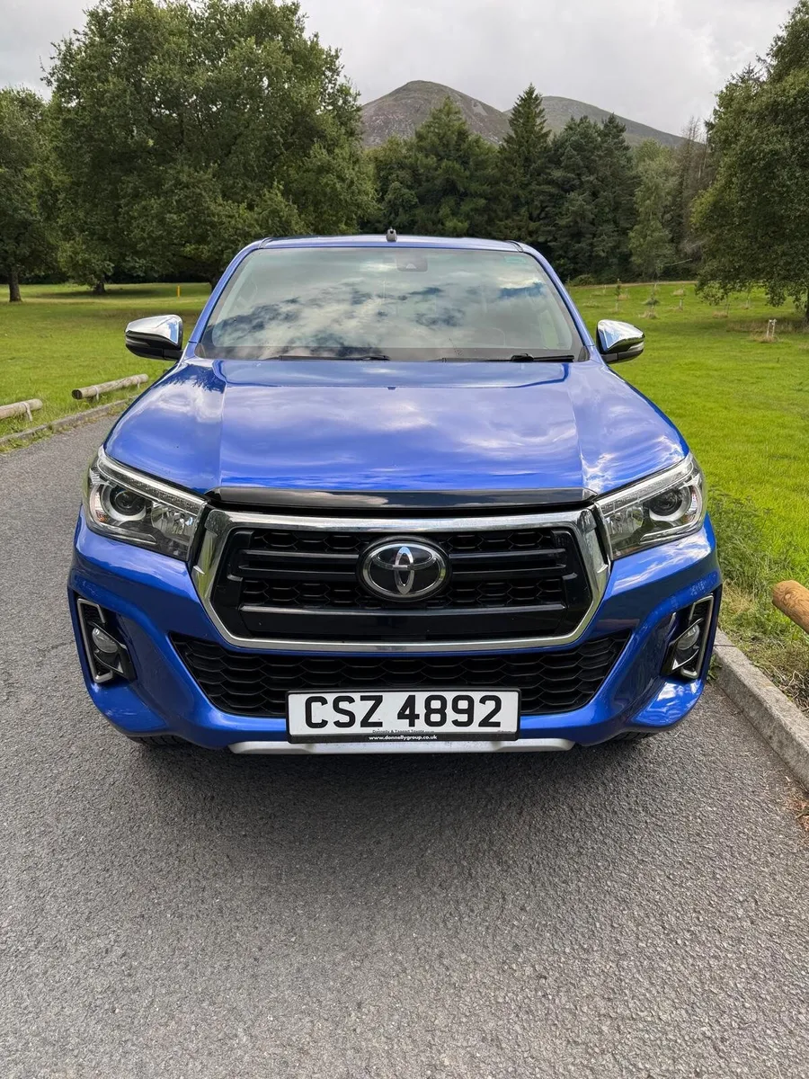 Toyota Hilux 2019 - Image 2