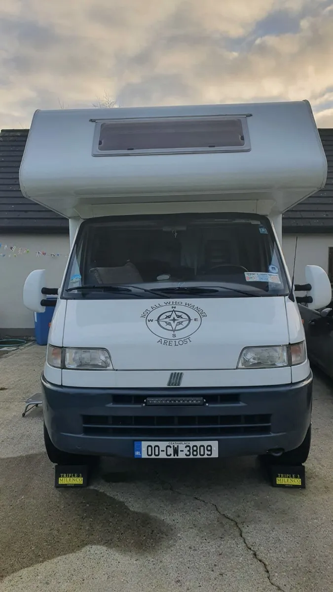 2000 LMC Liberty motorhome - Image 2