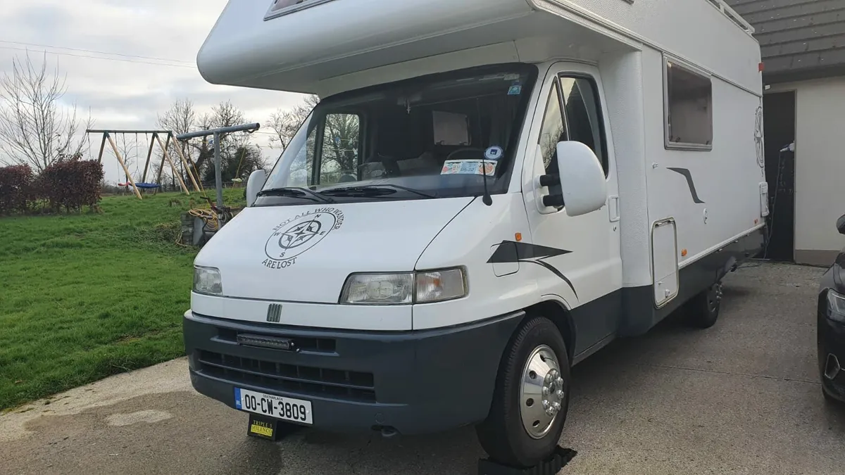 2000 LMC Liberty motorhome - Image 4