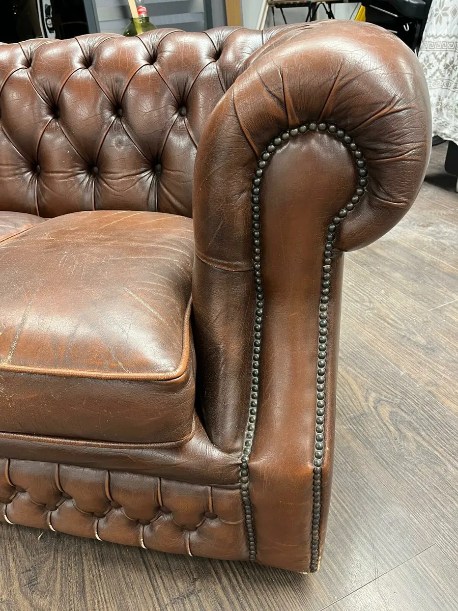 Leather Chesterfield sofa - Image 4