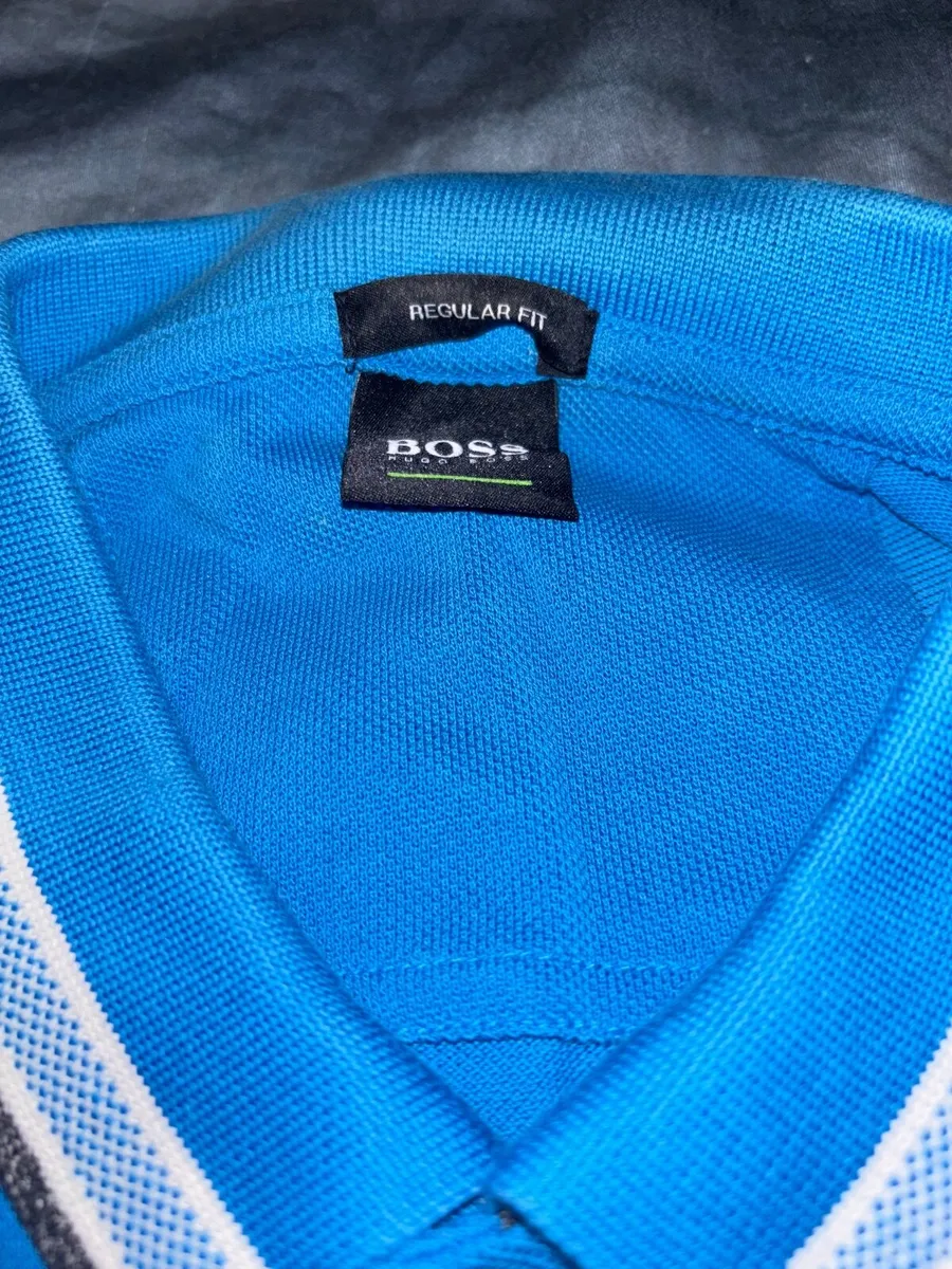 Mens hugo boss medium polo - Image 1