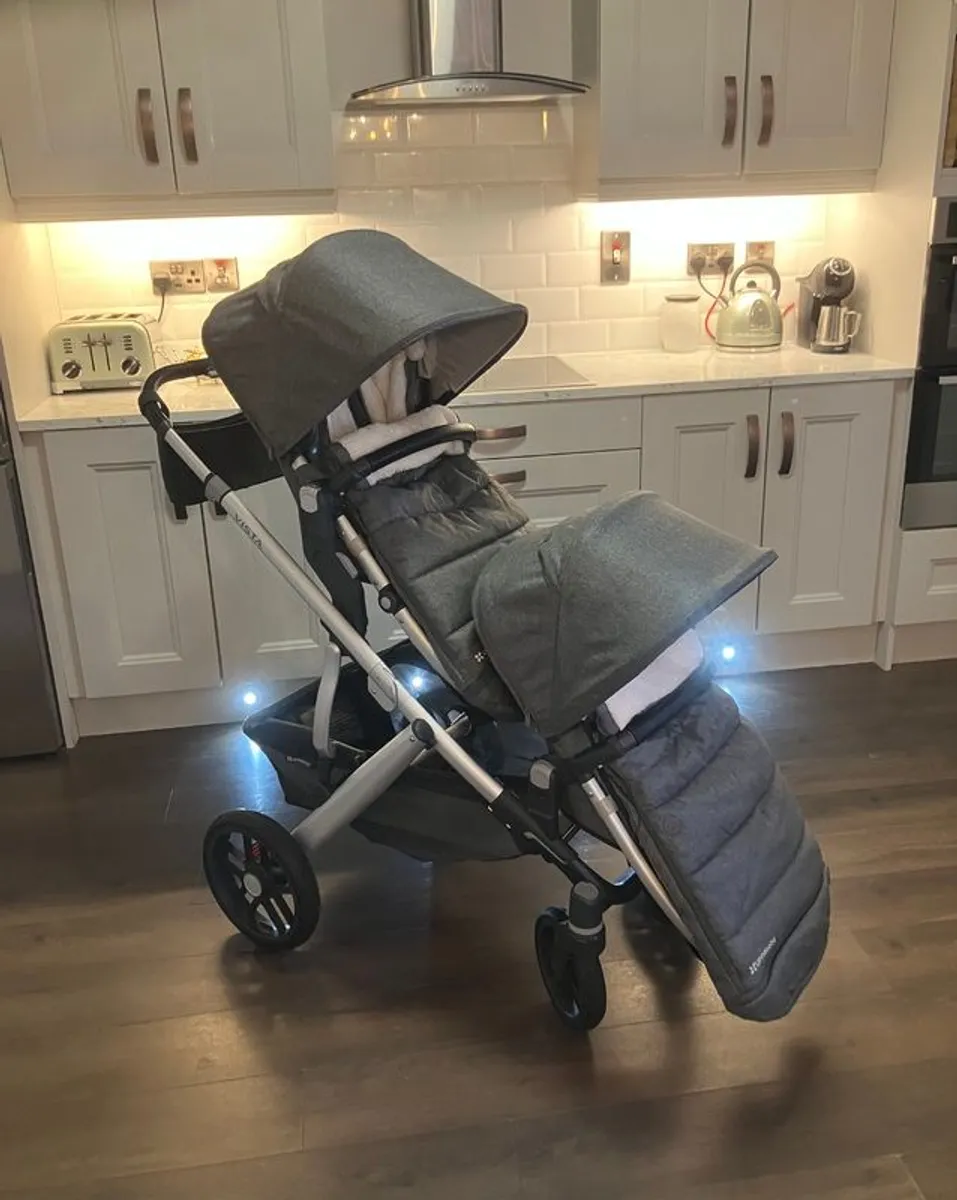 Uppababy Vista v2 Twin/Double - Image 4