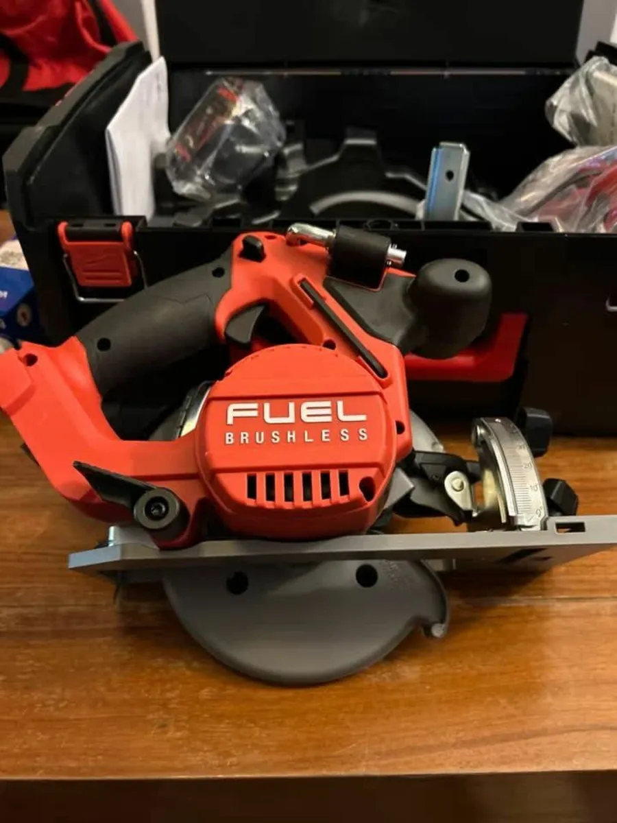 Milwaukee M18 FPD2 Cordless saw - Image 4