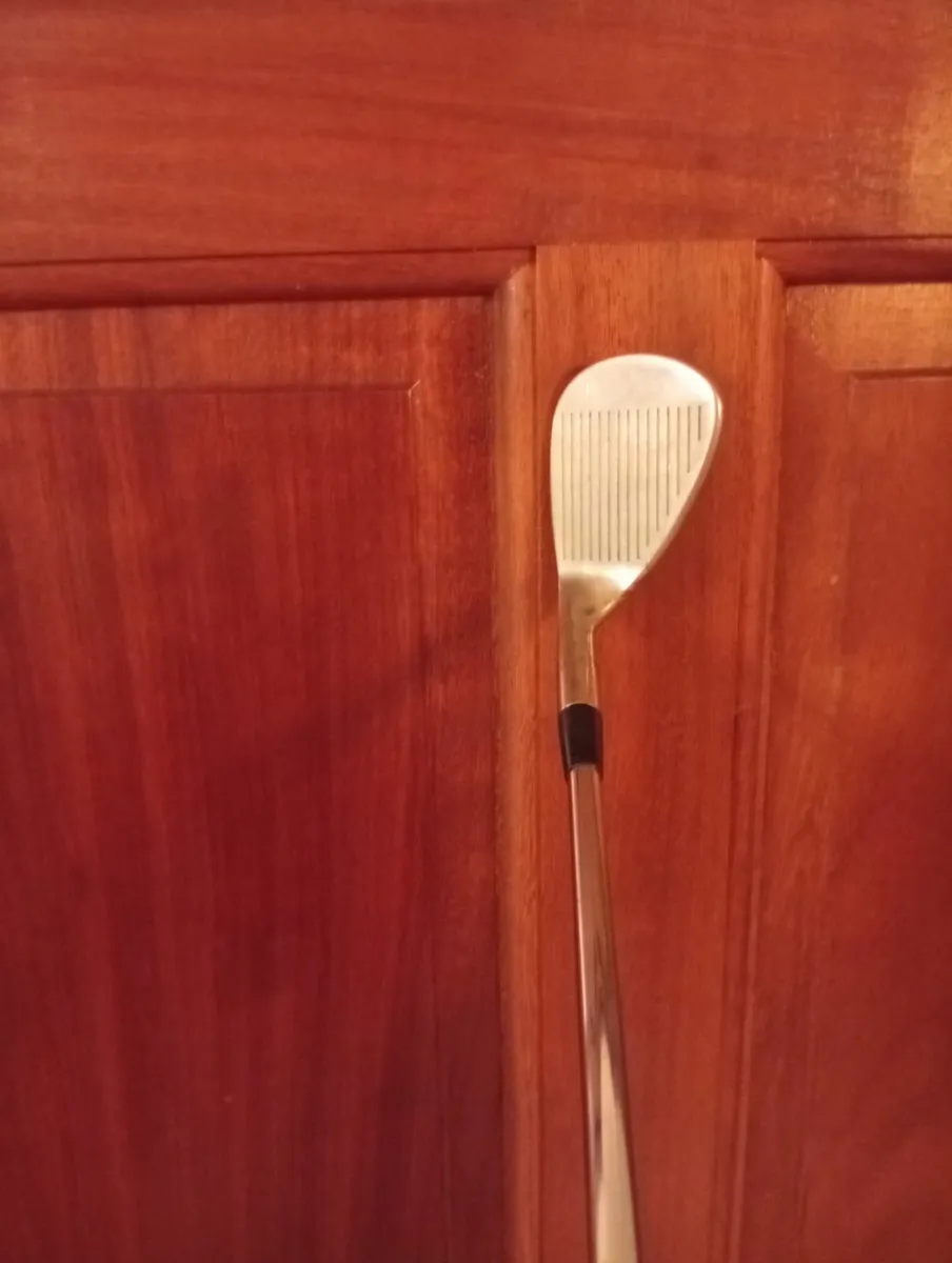 Mizuno MP T 60 Degree Wedge immaculate - Image 3