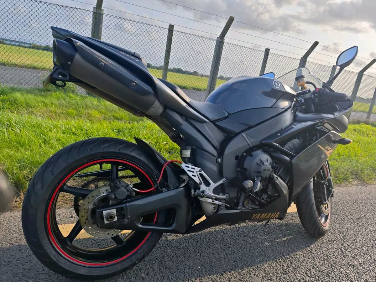 2013 yzf r1 - Image 3