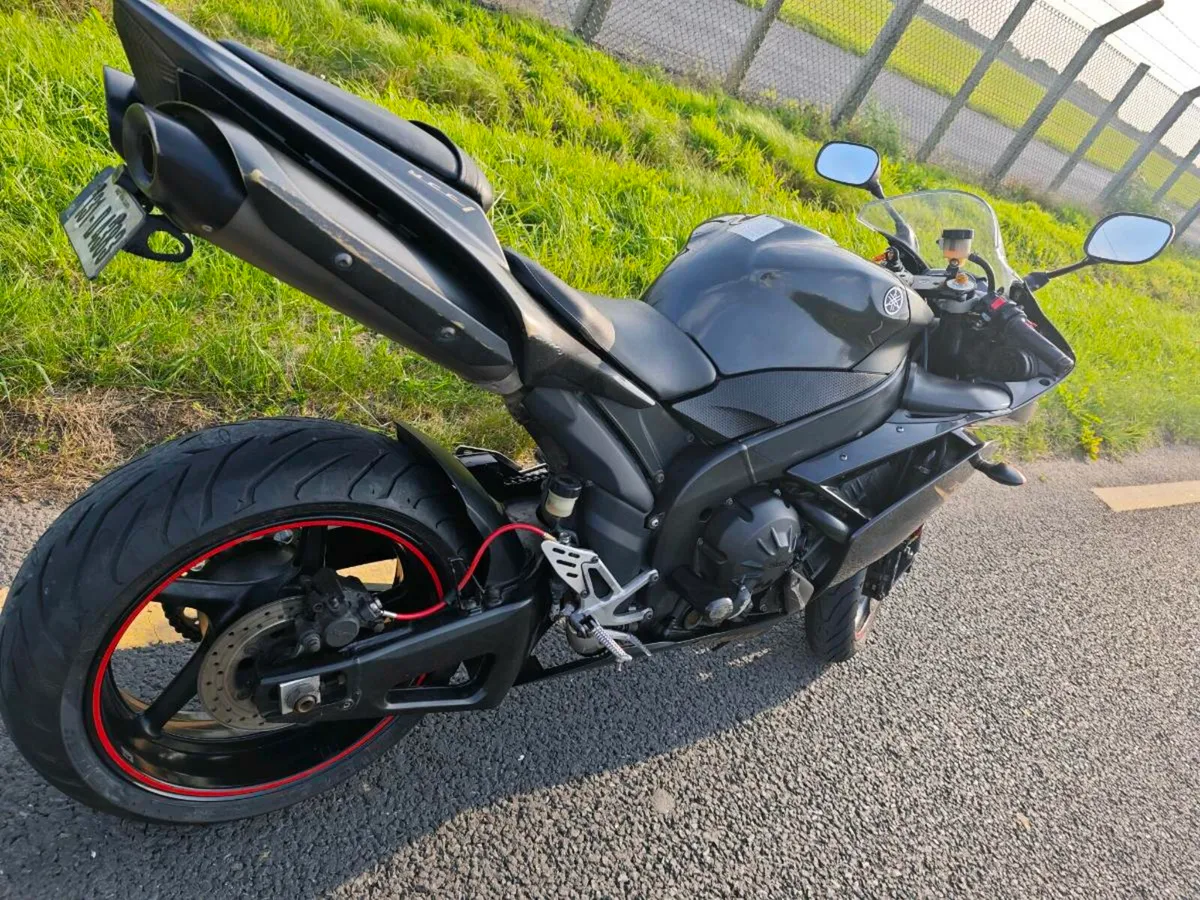 2013 yzf r1 - Image 4