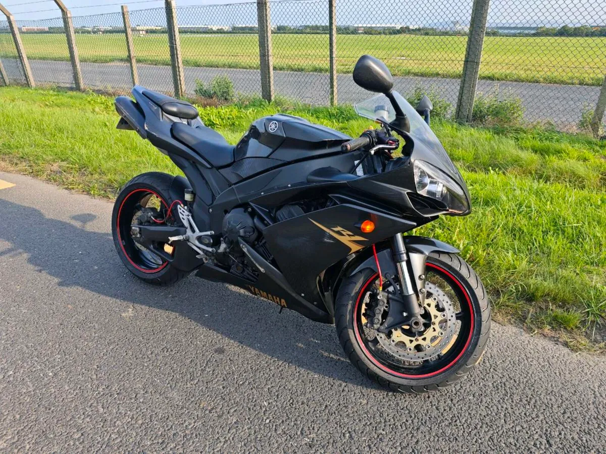 2013 yzf r1 - Image 1