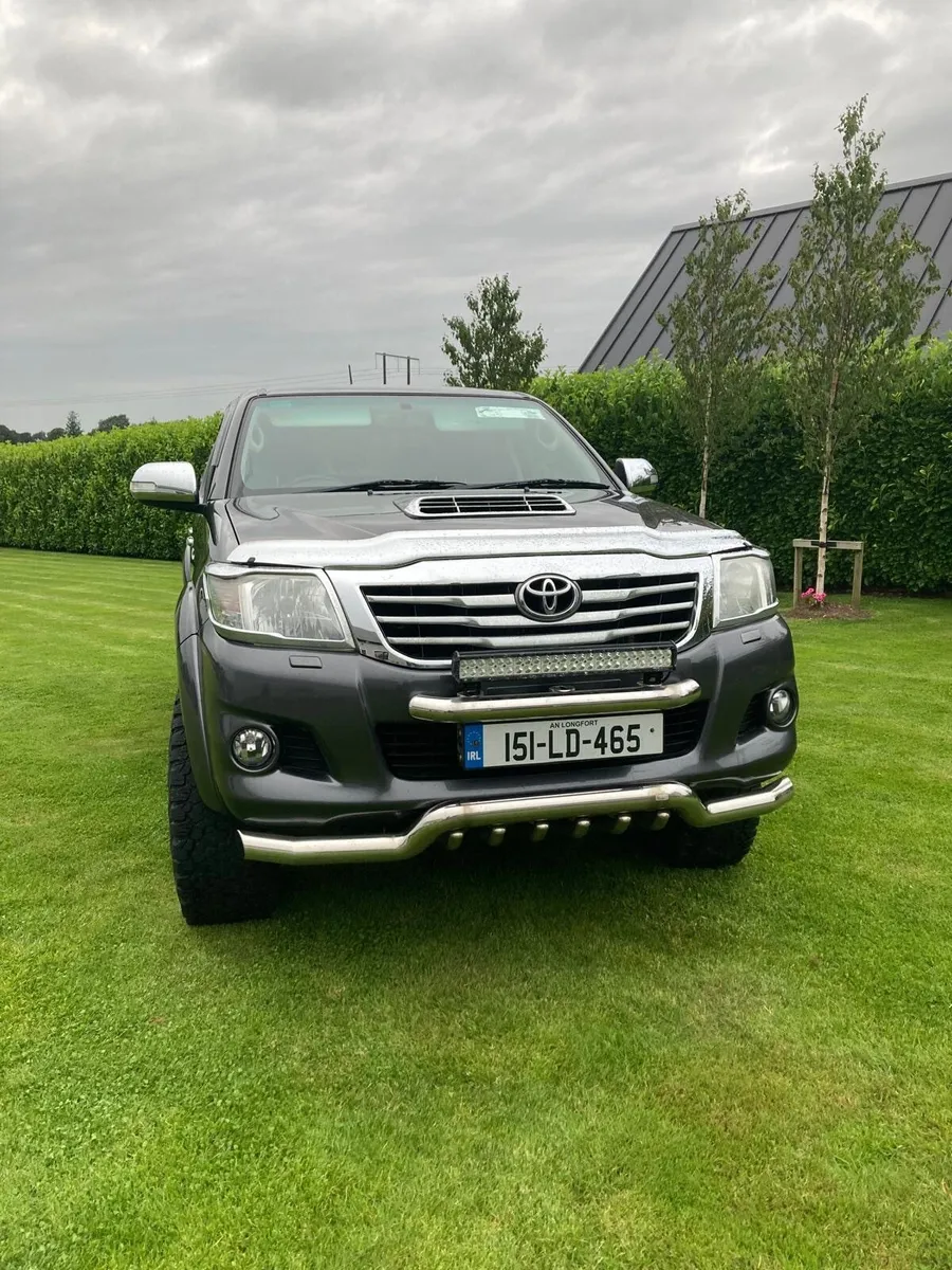 Toyota Hilux 2015 SR5 - Image 2