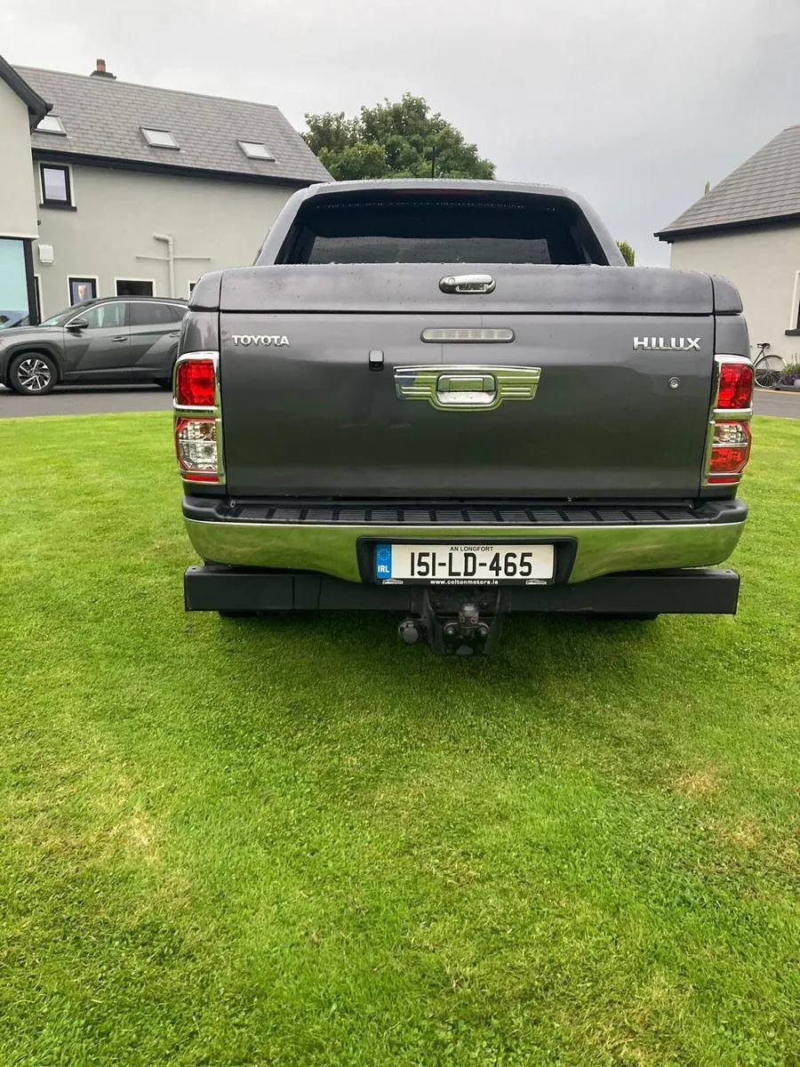Toyota Hilux 2015 SR5 - Image 4