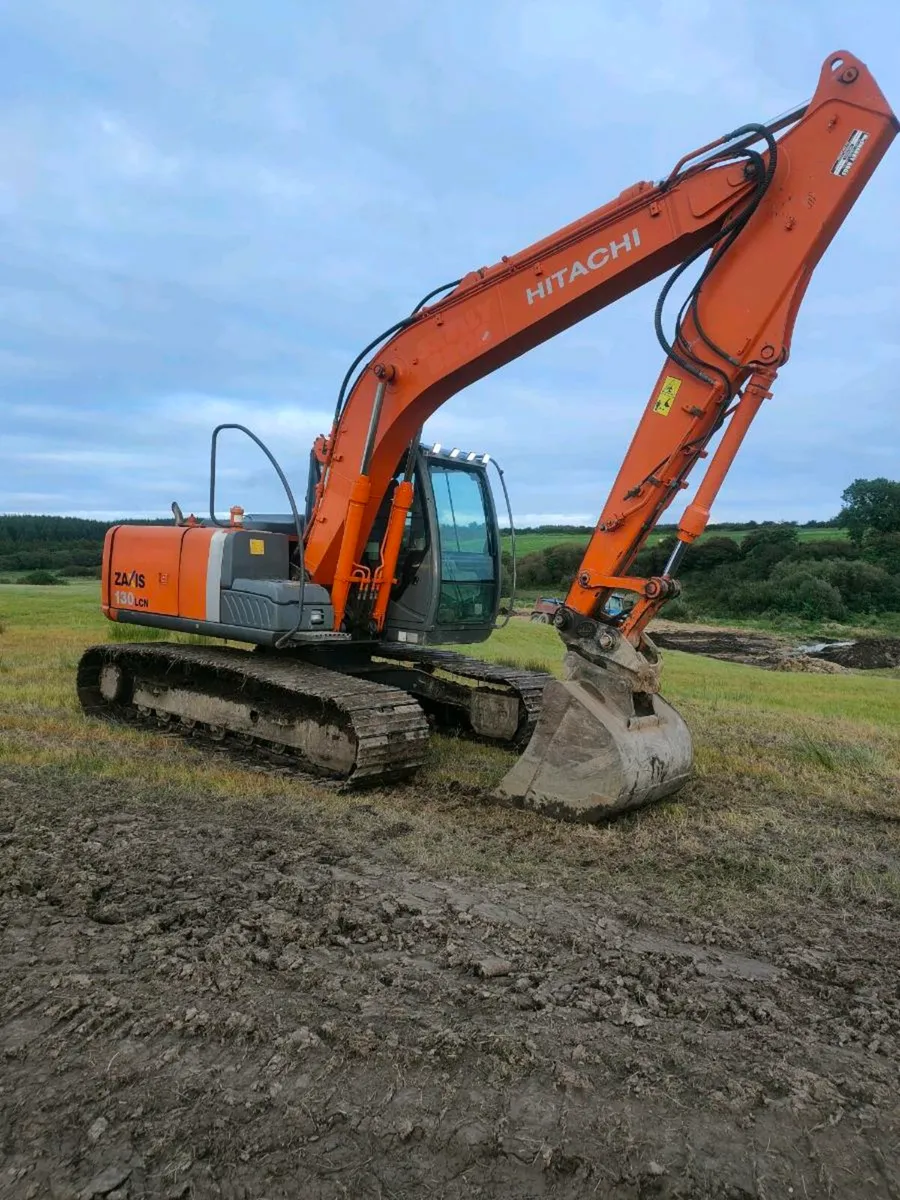 Hitachi Zaxis 130-3 - Image 2