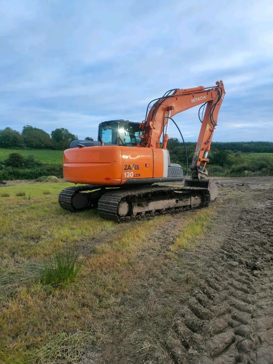Hitachi Zaxis 130-3 - Image 3