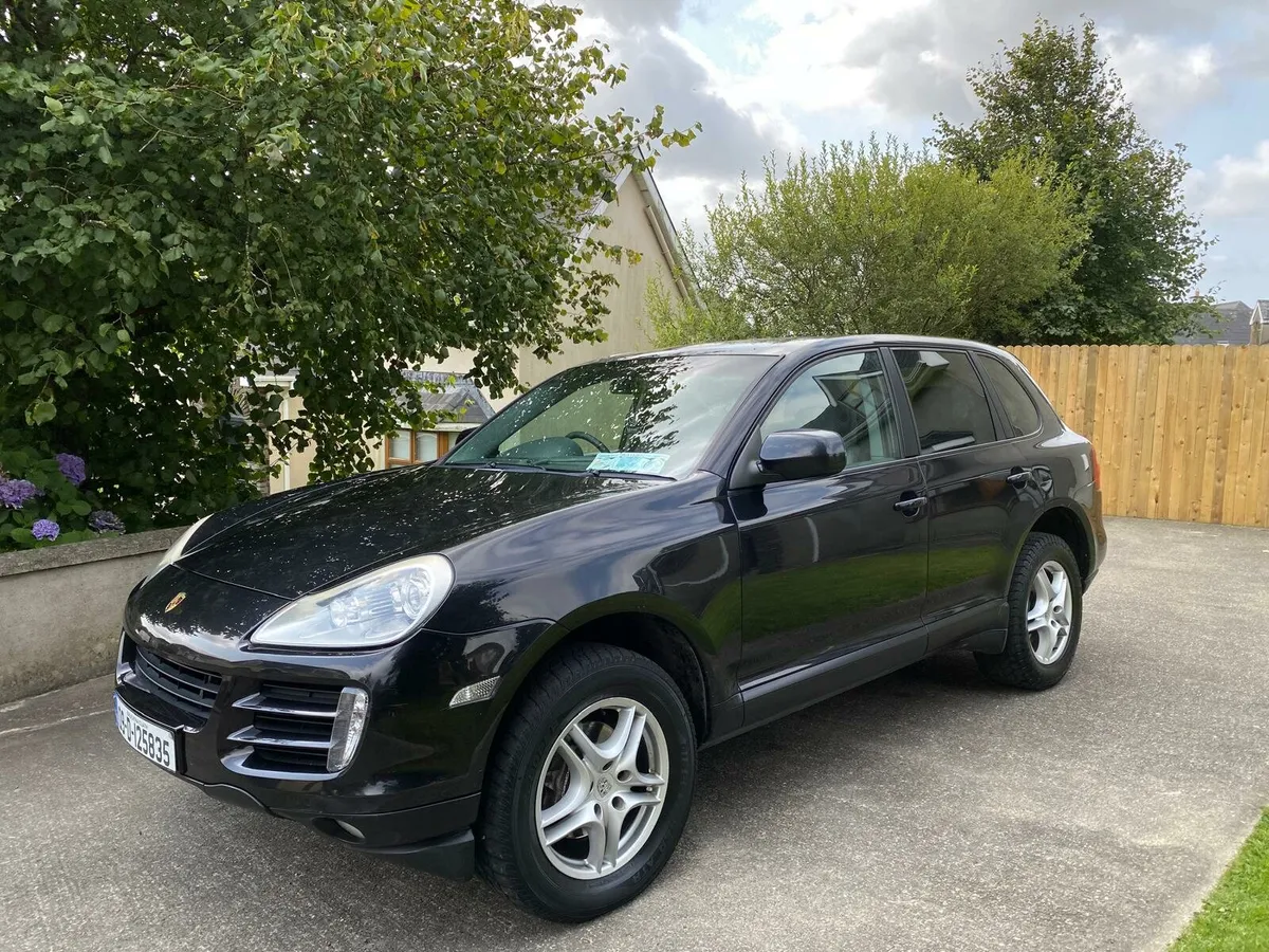 Porsche Cayenne Diesel Crewcab - Image 2