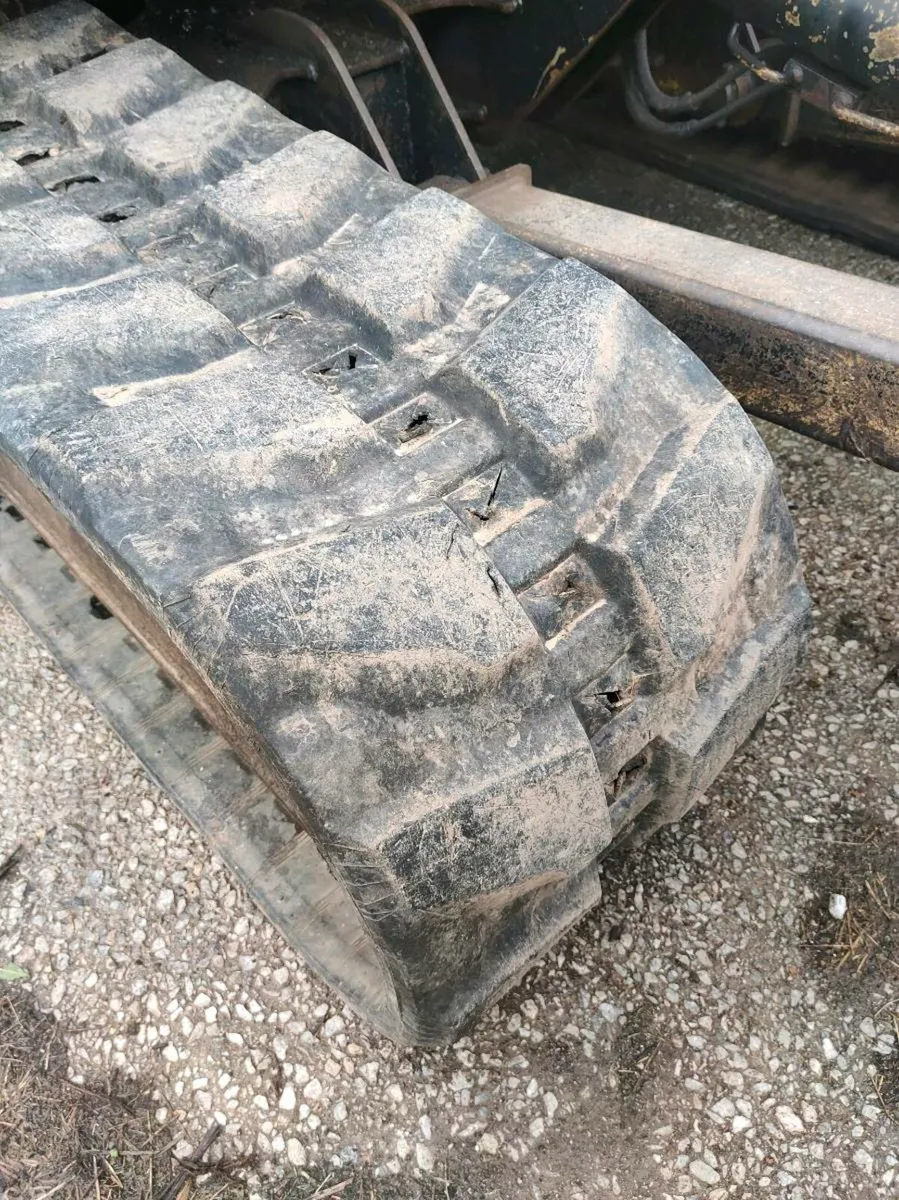 Rubber tracks - Image 3