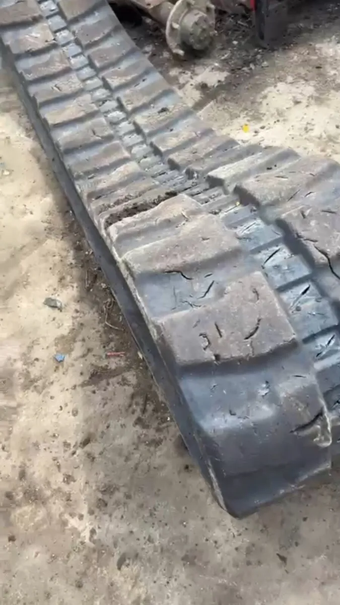 Rubber tracks - Image 4