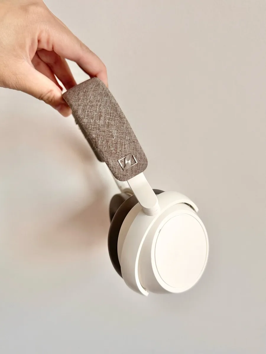 Sennheiser Momentum 4 Over Ear Headphones - Image 4