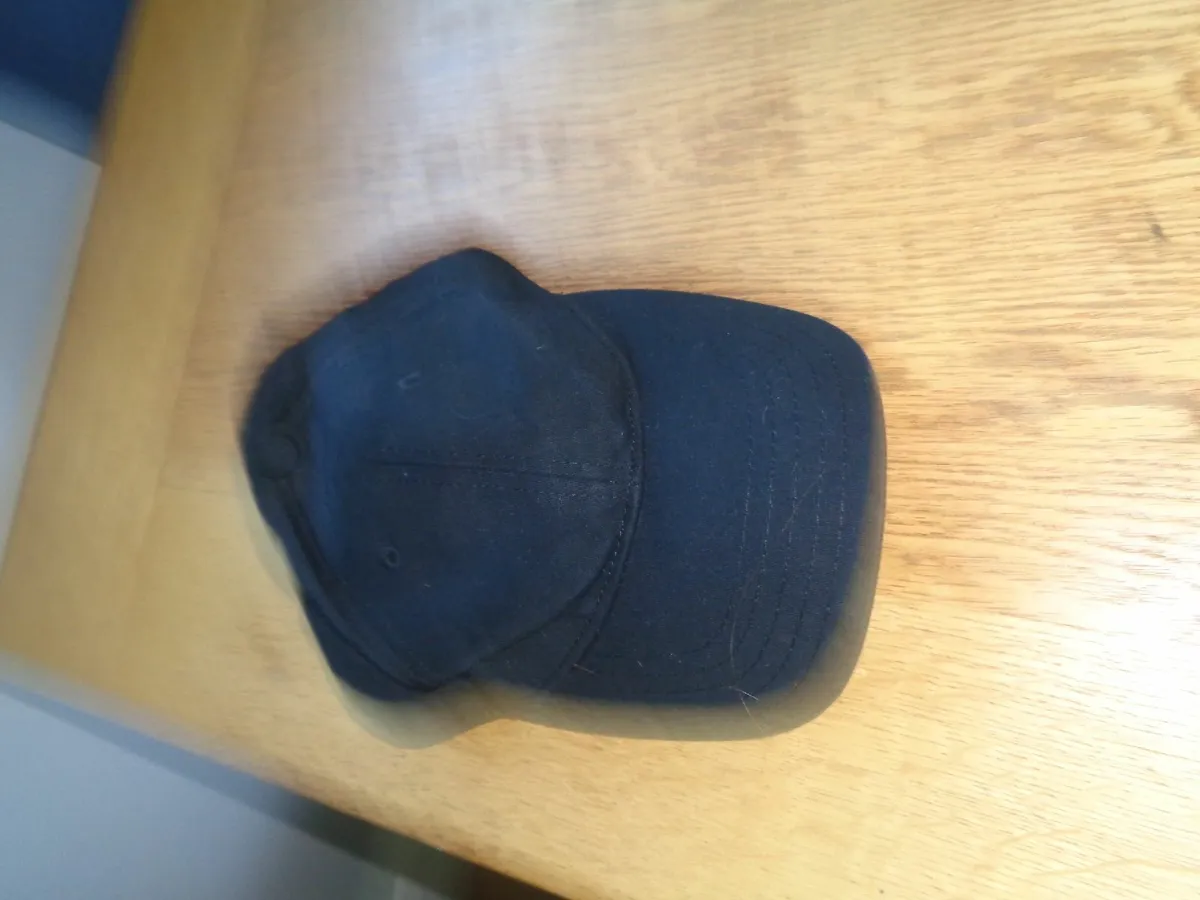 H&M Black Baseball Hat for Sale - Image 4