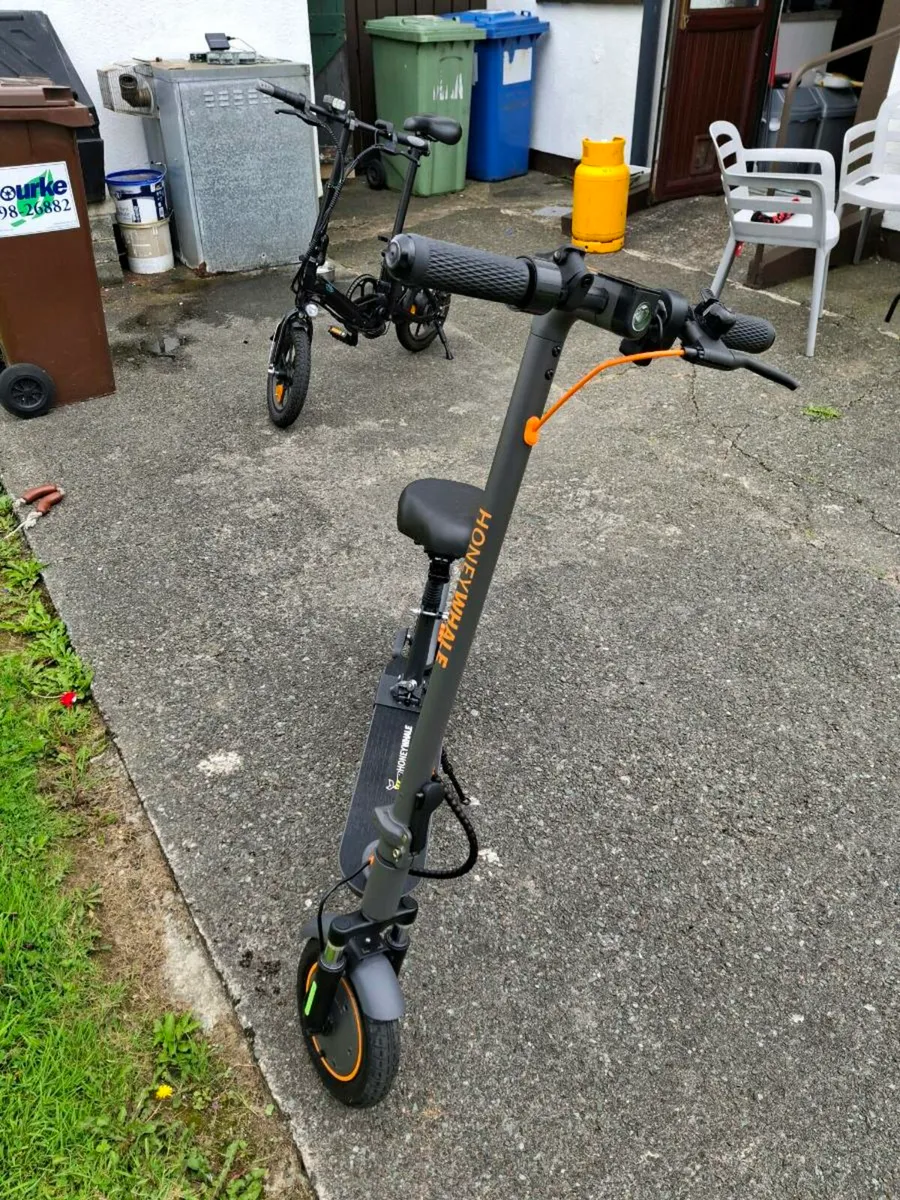 E scooter - Image 2