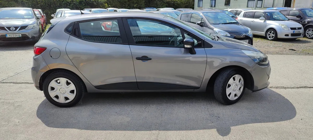 Renault Clio 2014 - Image 2
